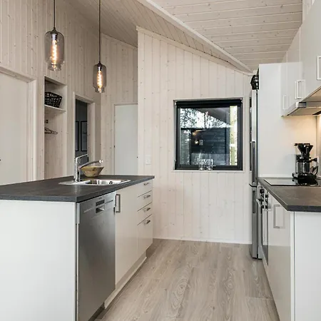 Nice In With Kitchen Tatil Evi Hadsund